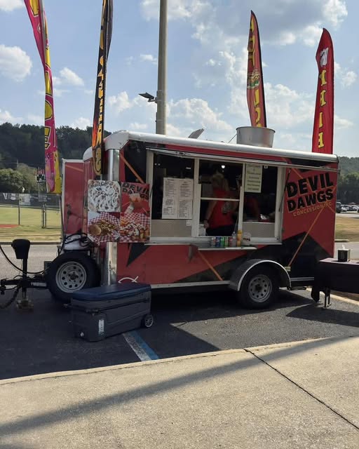 Devil Dawgs Concessions will be offering free lunch this Thursday, April 2, at 11 a.m. They’ll be set up across the street from Werner’s in Cullman, serving up hamburgers at no cost.